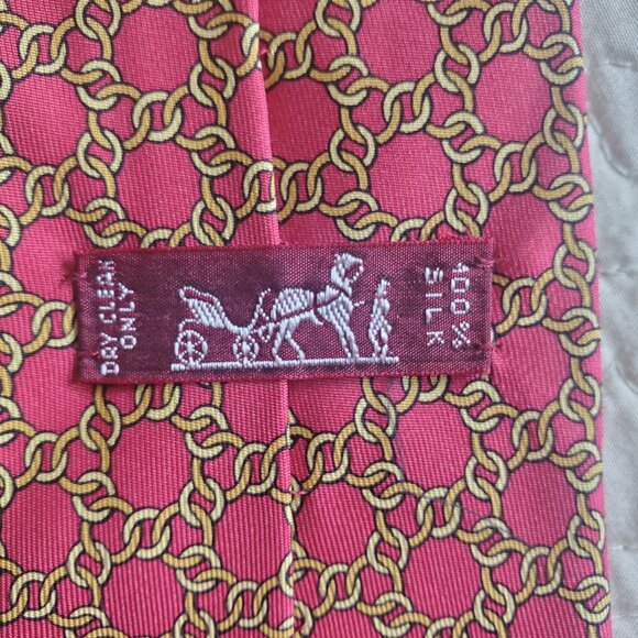 HERMES Red and Gold Vintage Chain Pattern Tie - Picture 3 of 8